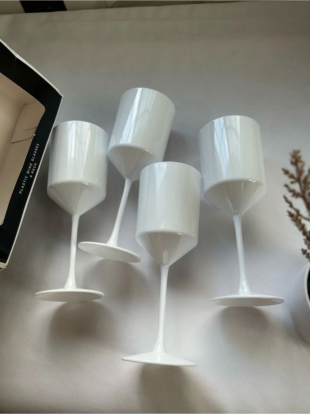 White Plastic Wine Glasses - Set of 4